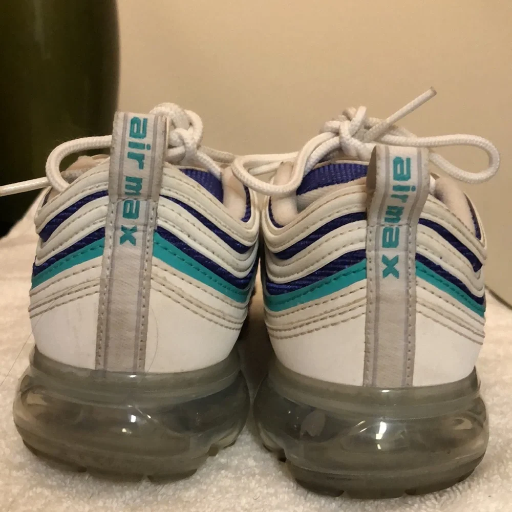 NIKE AIR VAPORMAX 97 GS WHITE INDIGO BURST RUNNING SNEAKERS MENS-BOYS SIZE 5.5Y